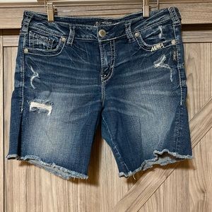 Silver Jeans Shorts Size 31